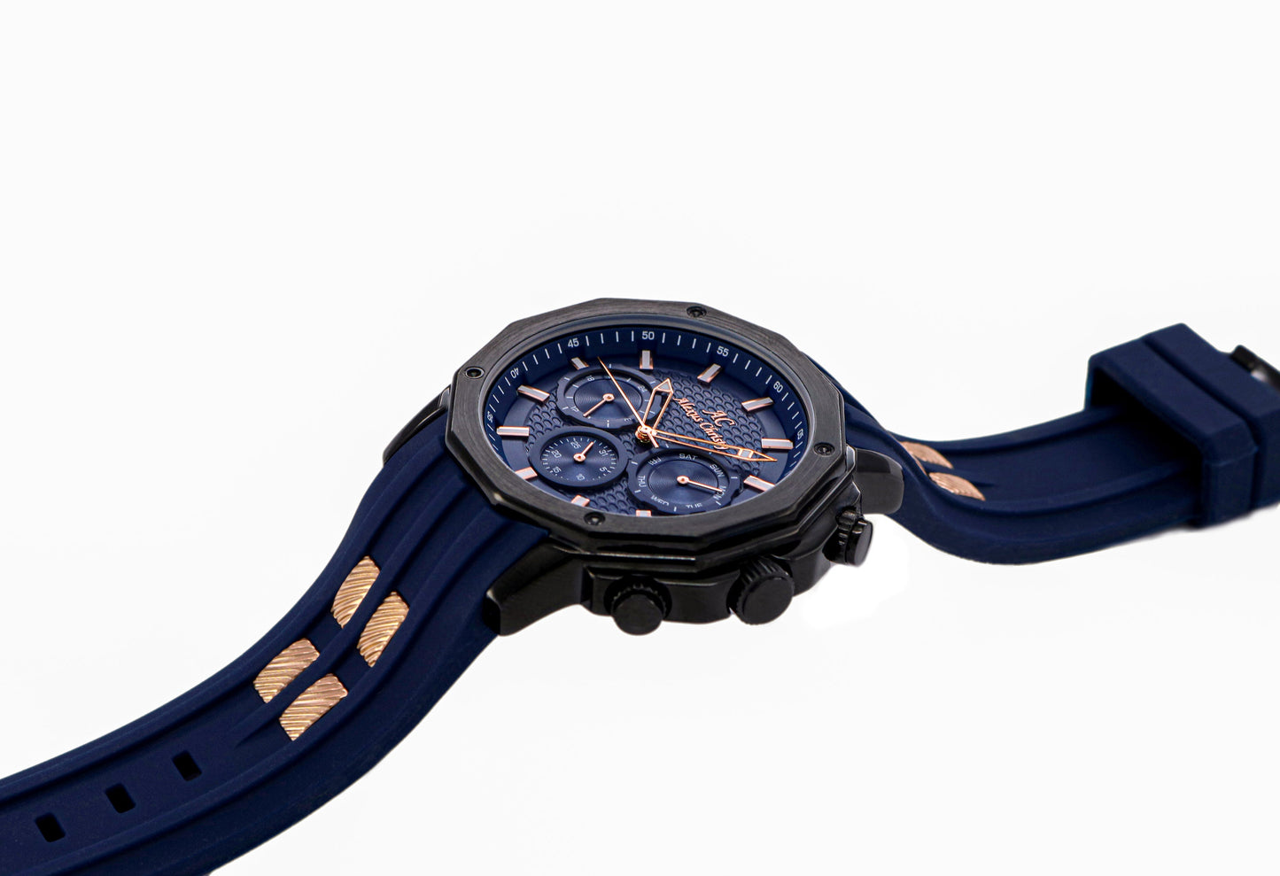 Multifunctional Rubber Band Day/Date Analog Sporty Men Watch